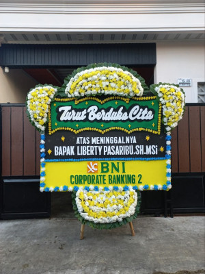 Papan Bunga Duka di Komperta