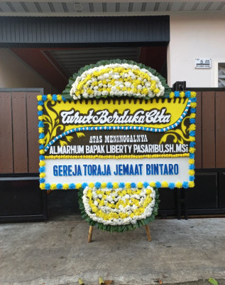 Papan Bunga Duka di Komperta